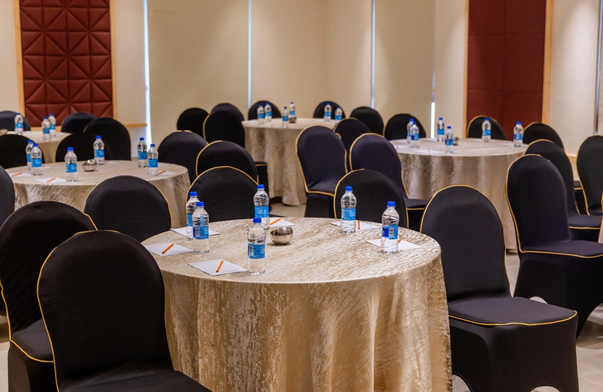 Zone Connect By The Park Coimbatore Exterior photo